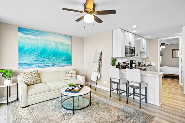 Bar Dividing the Living Room