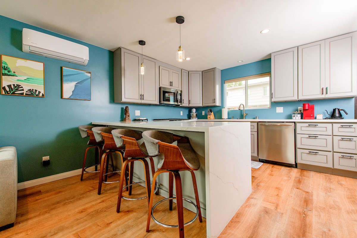 Large Kitchen Counter Top Area