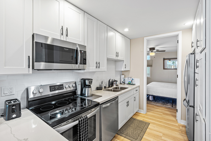 Fully Stocked Kitchen