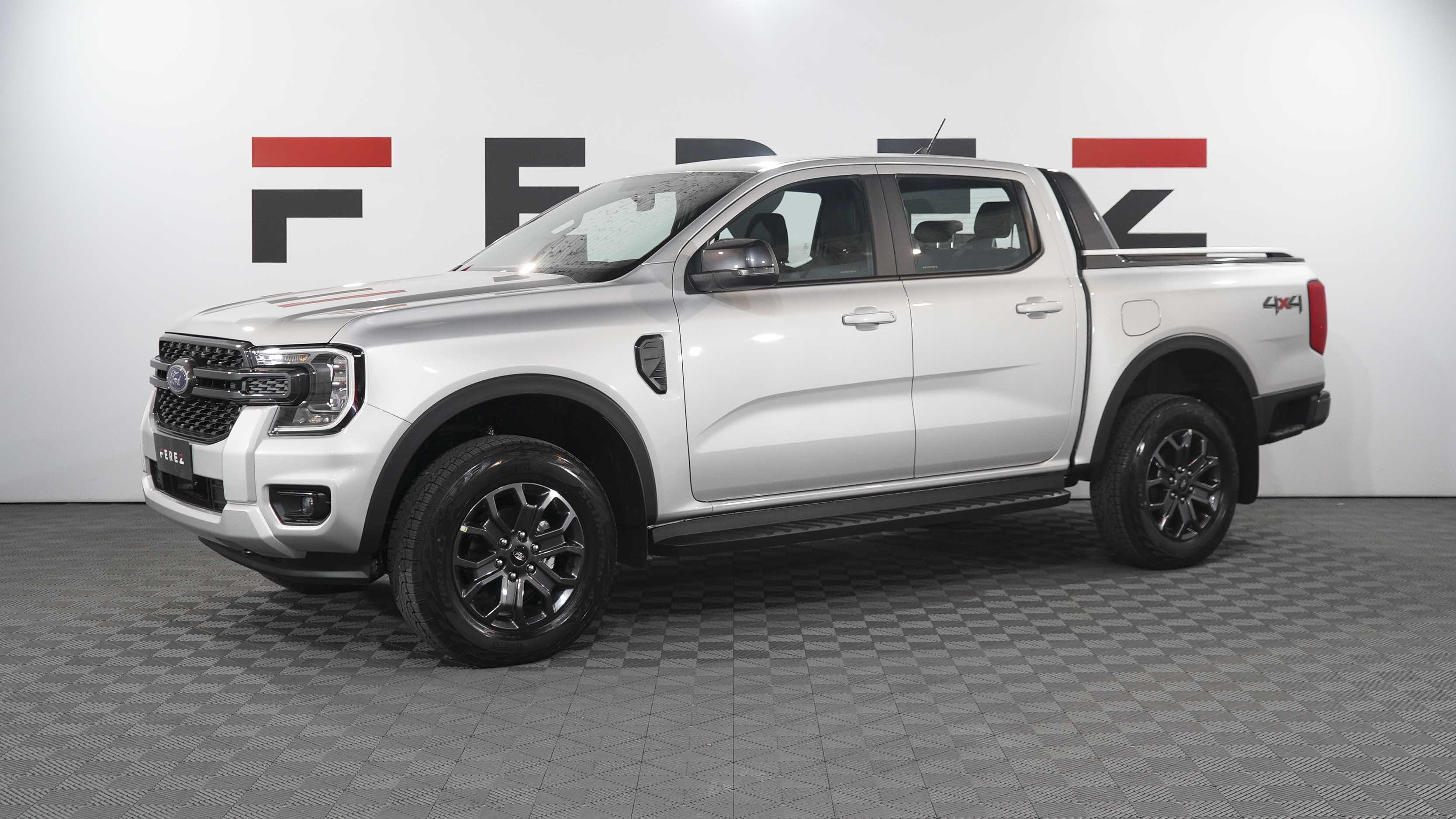 ford RANGER 2.0T BLACK MT 4X4