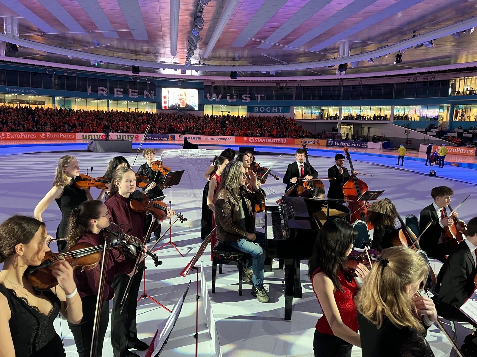 Jan Vayne achter piano