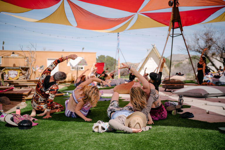 149. UW-23-@stefman_-01357-(Sunday, Umbrellavation Oasis, Workshop, Yoga).jpg