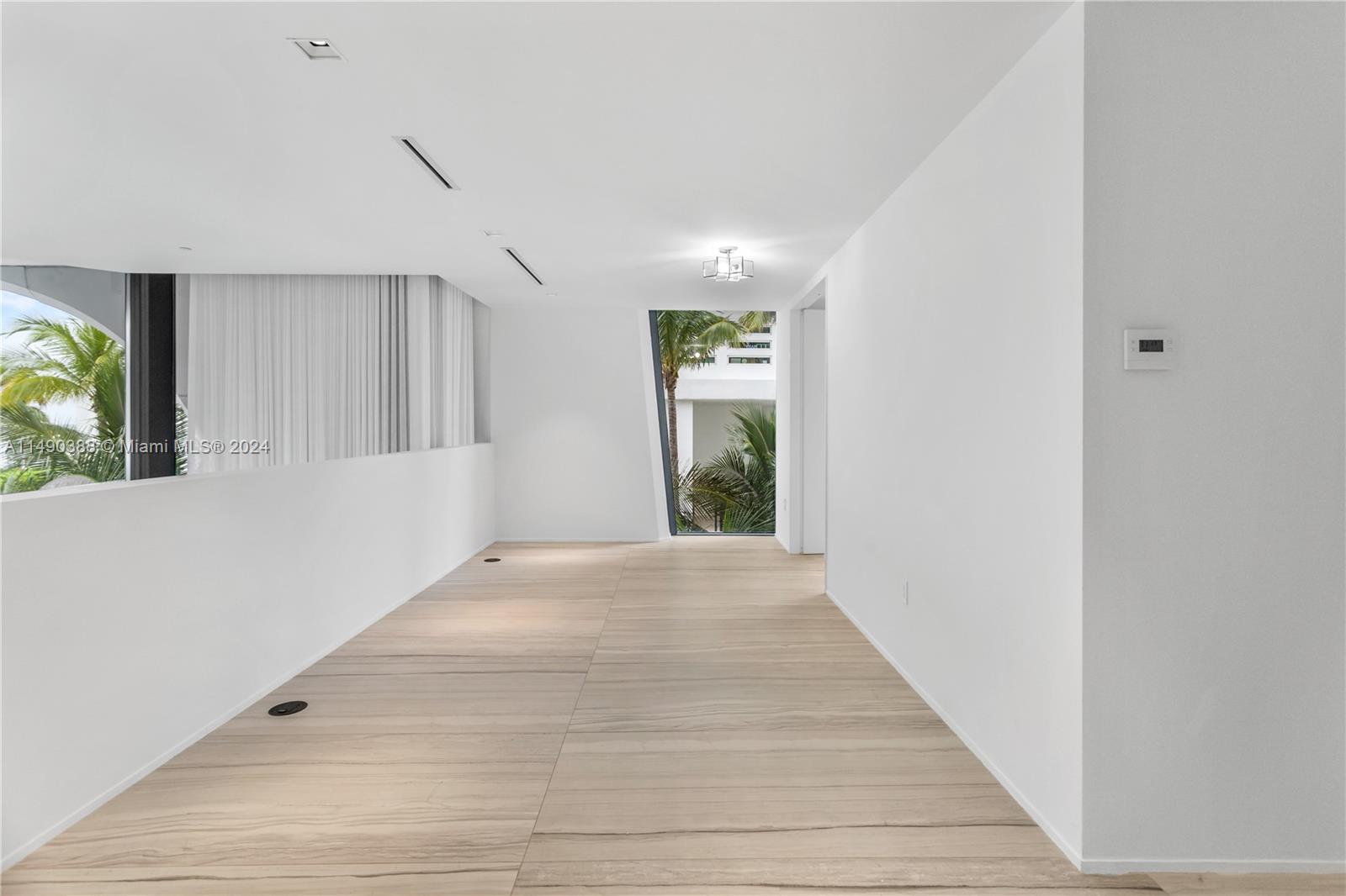 Real estate property located at 1000 Biscayne Blvd #1002, Downtown, Miami, Florida