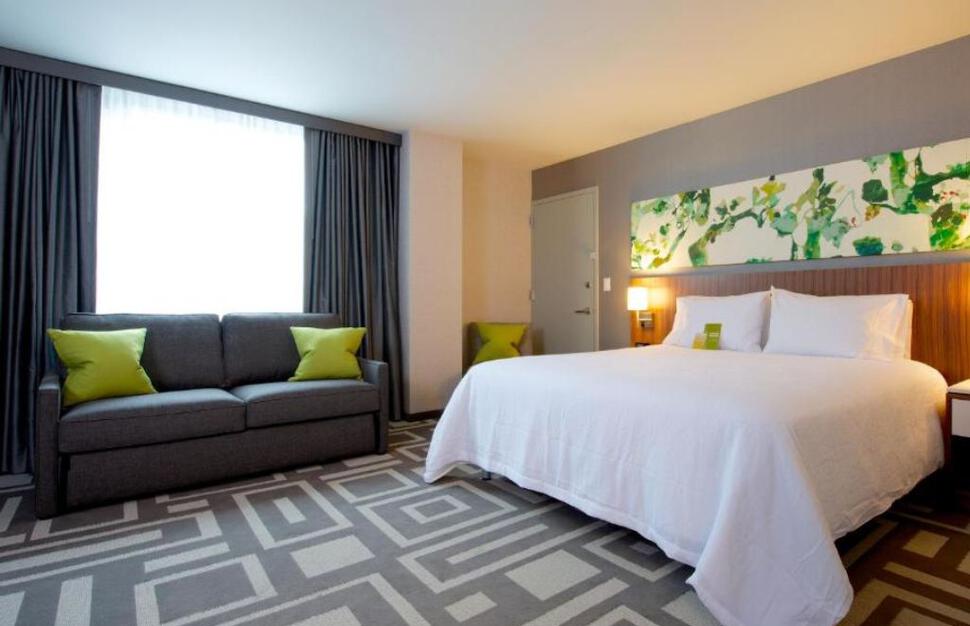 Hilton-Garden-Inn-Central-Park-South-9.jpg