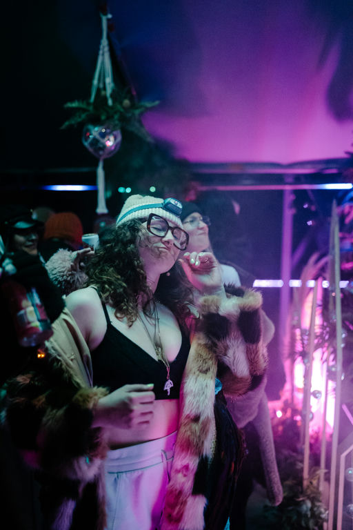 225. UW-23-@stefman_-02232-(Castillo, Crowd, Monday, Renegade Stage).jpg