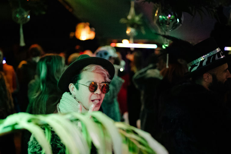 218. UW-23-@stefman_-02113-(Castillo, Crowd, Monday, Renegade Stage).jpg