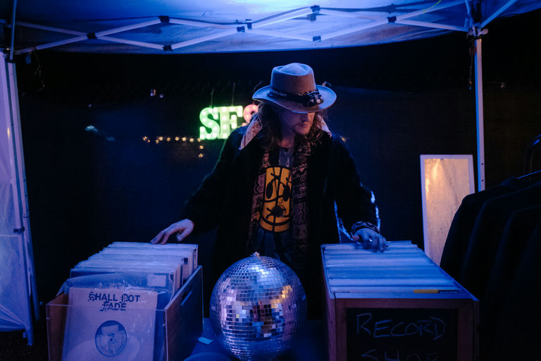 023. UW-23-@stefman_-07464-(Friday, Sesh Recs (@seshrecs), Vendor).jpg