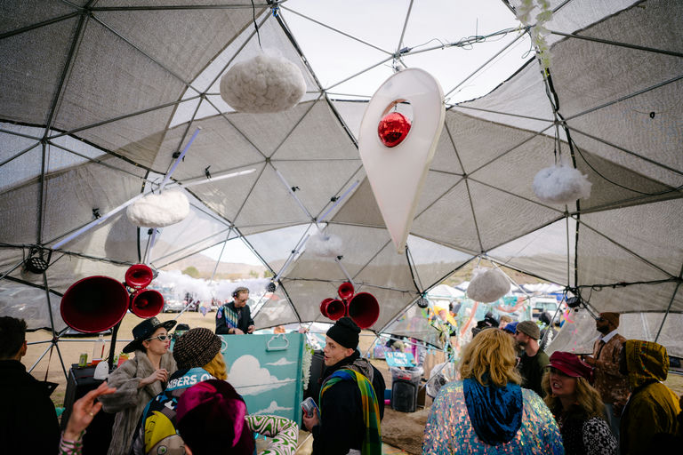 132. UW-23-@stefman_-09312-(Camp Found It, Crowd, Gar Gar, Sunday).jpg