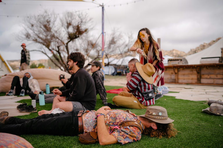 042. UW-23-@stefman_-09129-(Saturday, Subtle Sole Wellness, Umbrellavation Oasis, Workshop).jpg