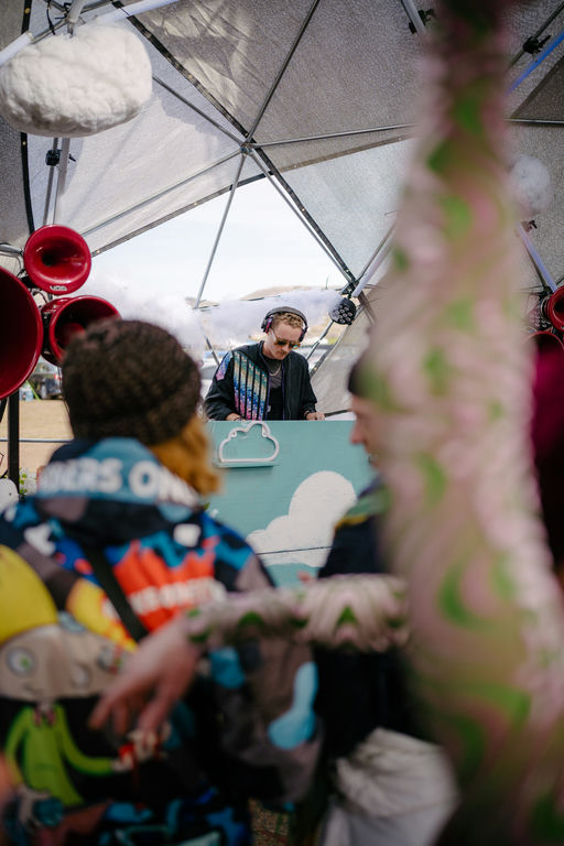 128. UW-23-@stefman_-00849-(Camp Found It, Crowd, Gar Gar, Sunday).jpg