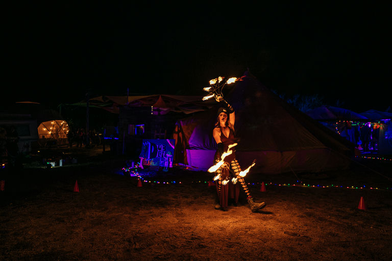 117. UW-23-@stefman_-08771-(Dub Den Theme Camp, Performers, Saturday).jpg