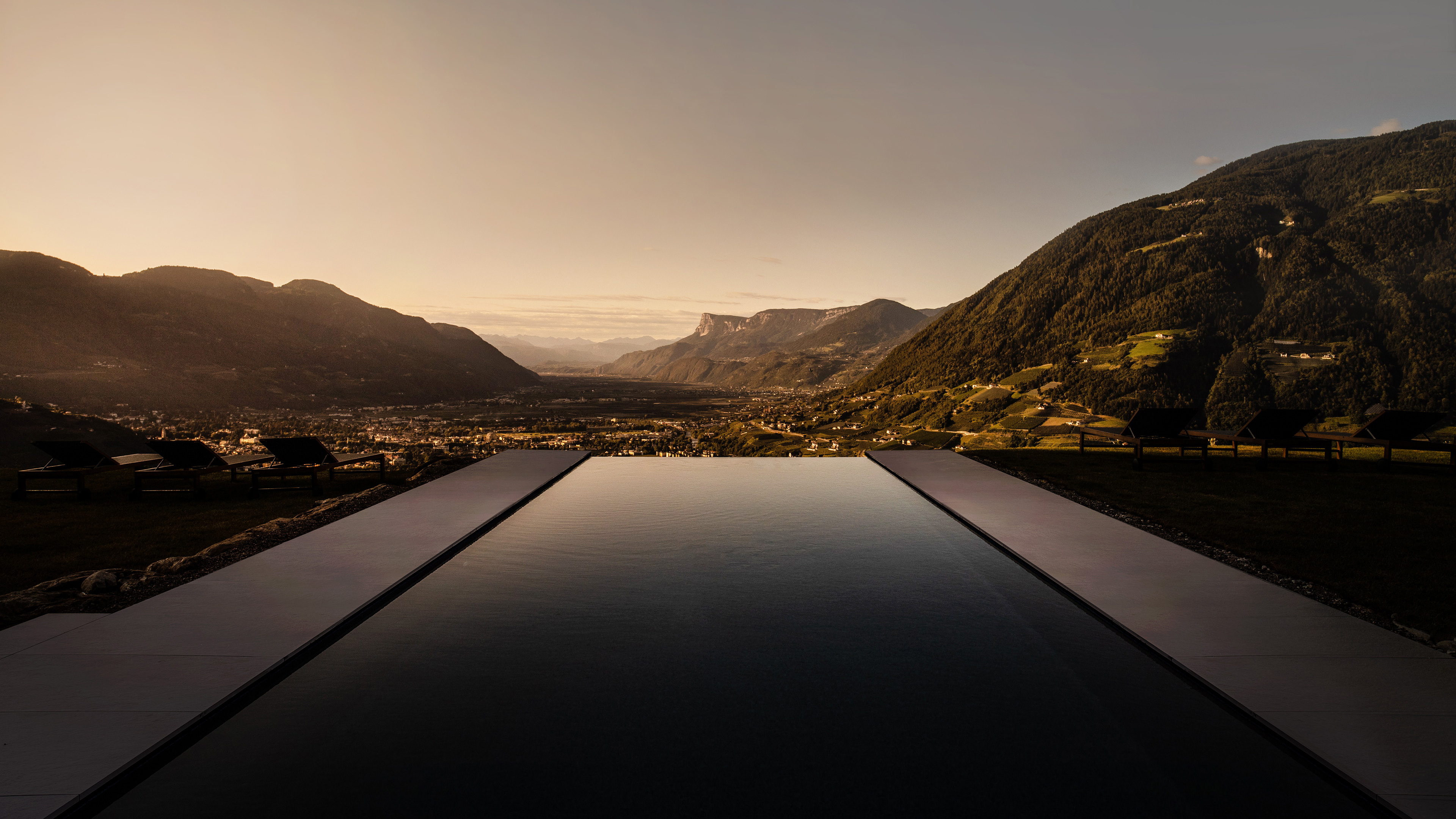 Arua Private Spa Villas gallery 2