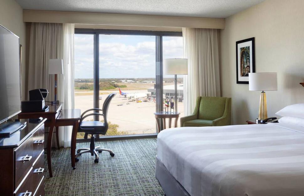 Tampa-Airport-Marriott-2.jpg