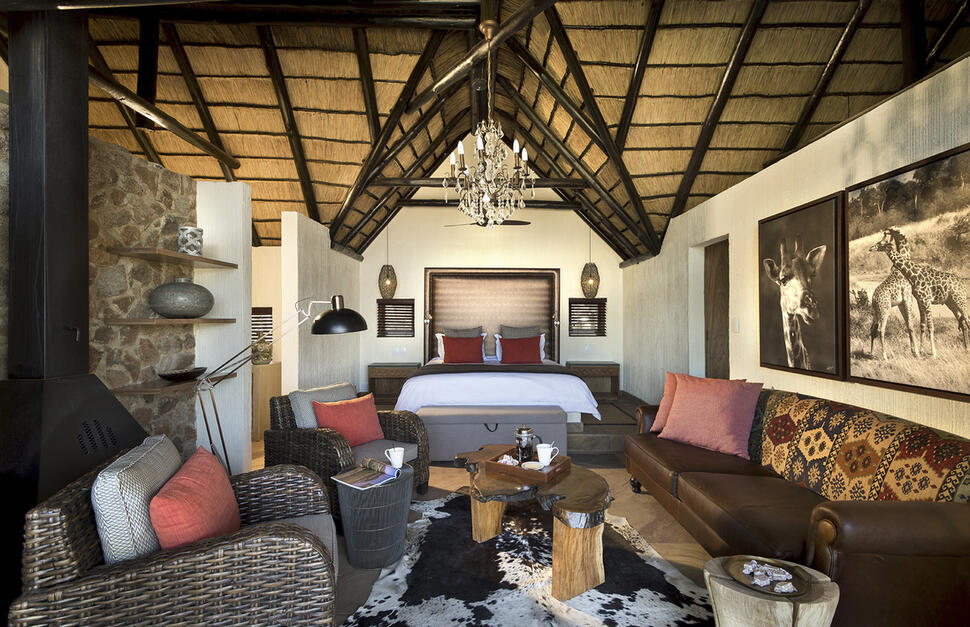 Tshukudu-Bush-Lodge-4.jpg