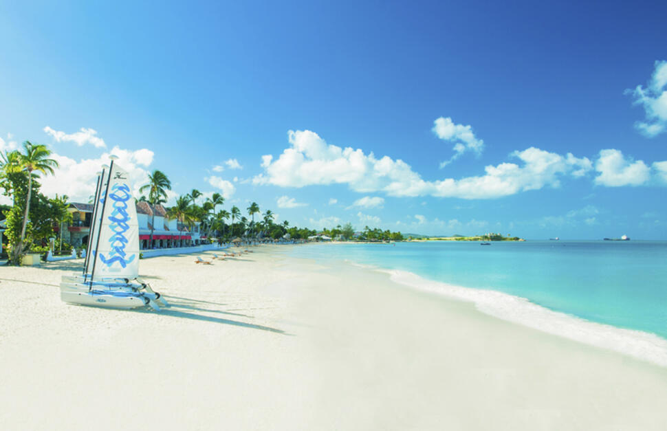 Sandals-Grande-Antigua-Resort-and-Spa-16.jpg