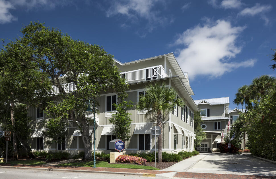Hampton-Inn-New-Smyrna-Beach-9.jpg