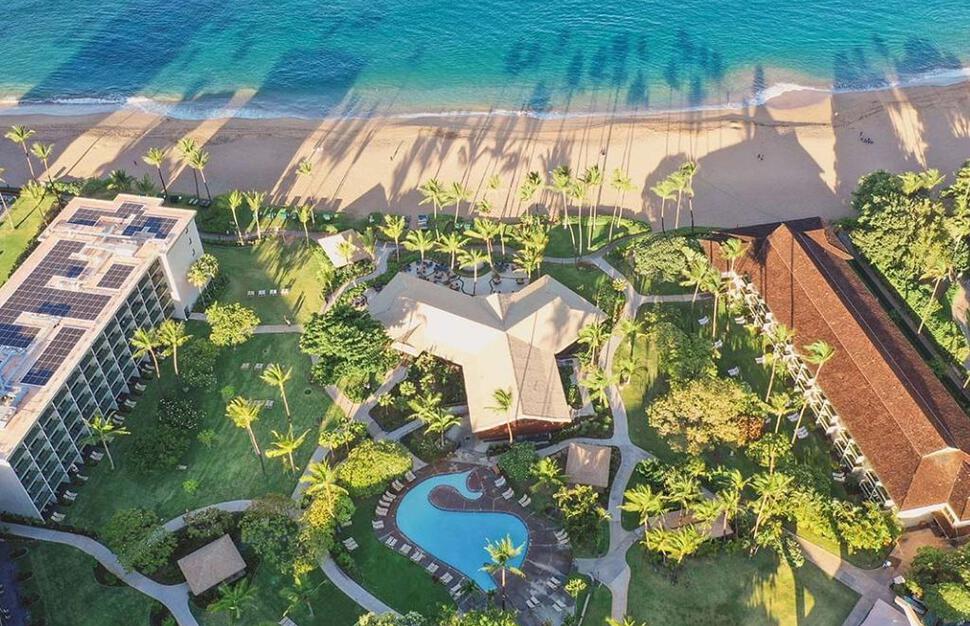 Outrigger-Kaanapali-Beach-Resort-3.jpg