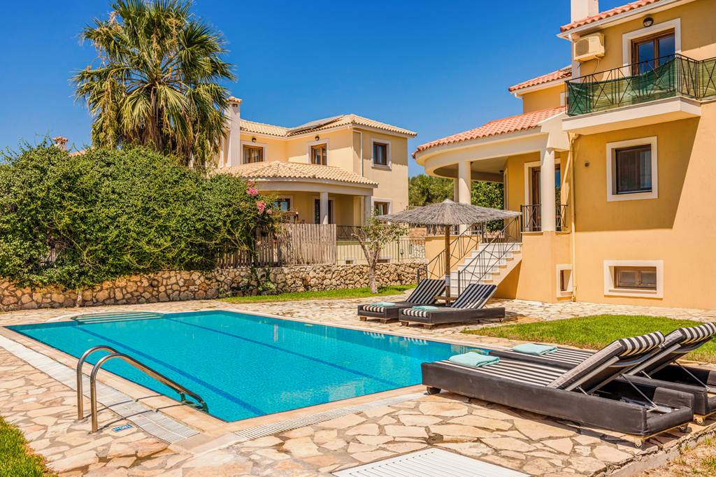 EFL_87188_Villa_Ionian_Summer_0924_01.jpg