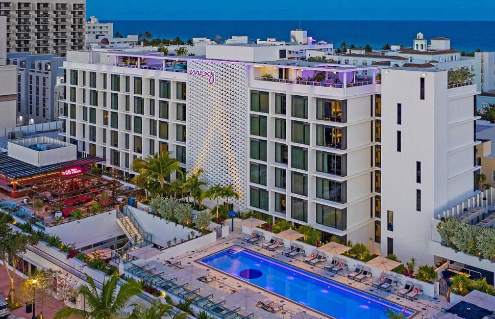 Moxy-Miami-South-Beach-1.jpg