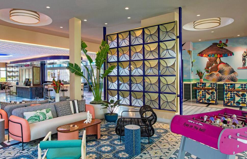 Moxy-Miami-South-Beach-23.jpg
