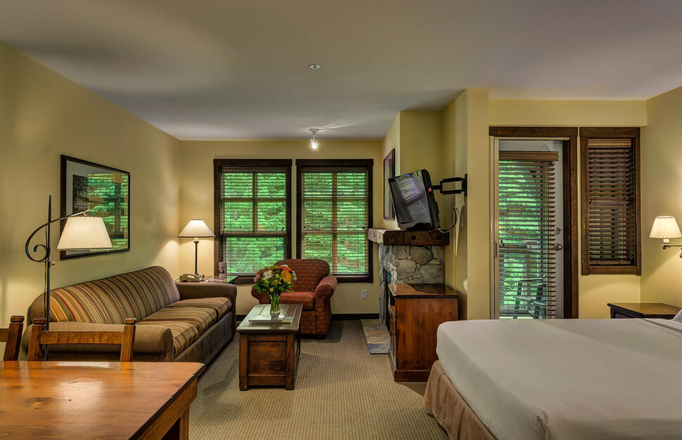 Blackcomb-Springs-Suites-by-Clique-13.jpg
