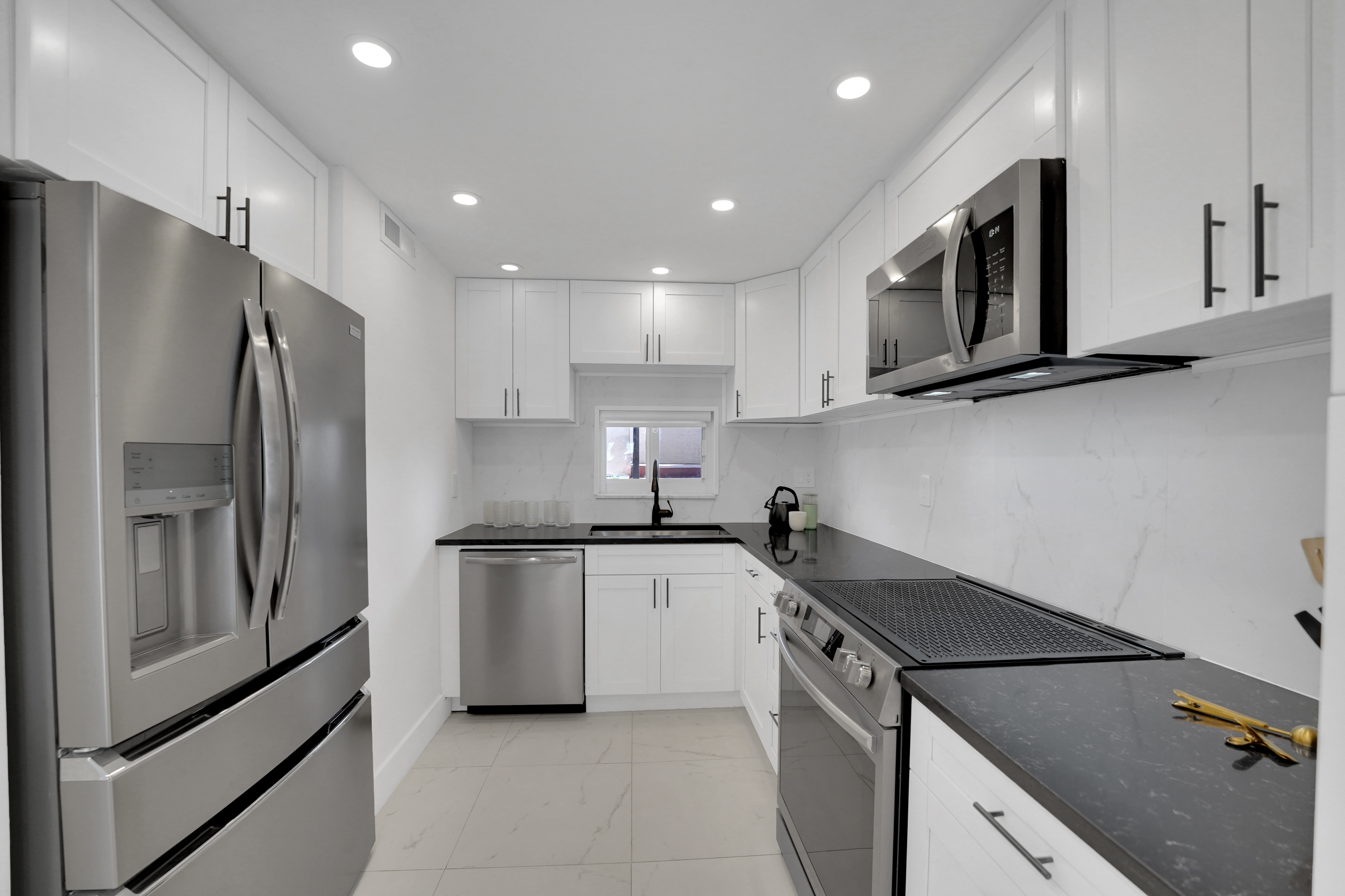 Real estate property located at 8911 S Hollybrook Blvd #201, Pembroke Pines, Pembroke Pines, FL