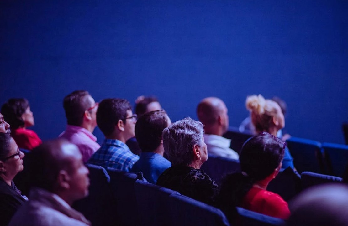 8 Surefire Ways To Tell A Great Story That Will Have Your Audience Hooked