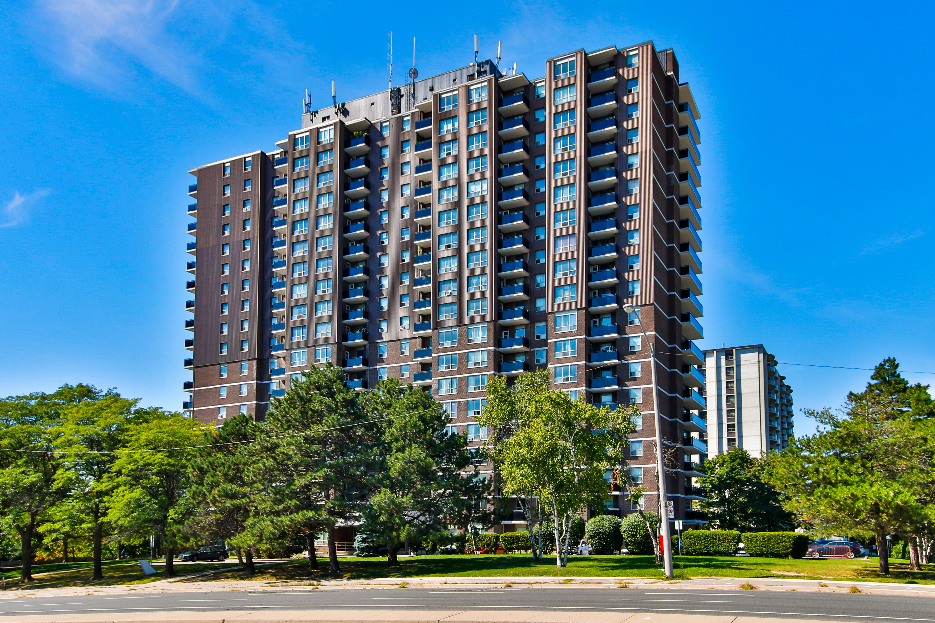 Hunters Lodge Building