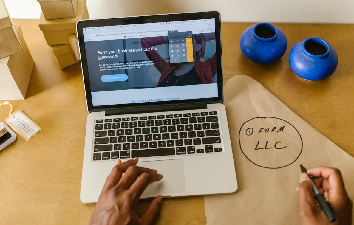 The Entrepreneurial Mindset: How to Cultivate Creativity, Resilience, and Grit