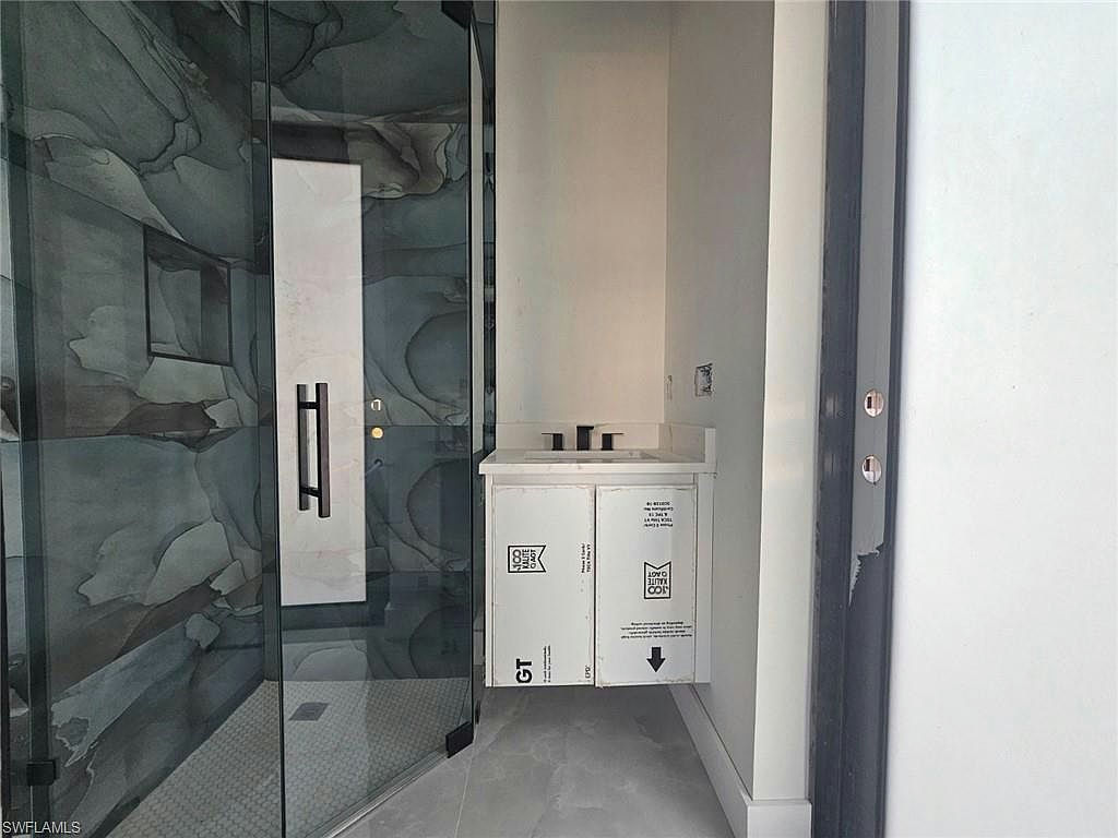 31 NW 19th TER - Photo 18