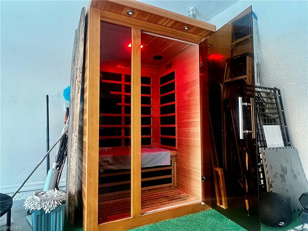 4730 16th AVE SE - Photo 38