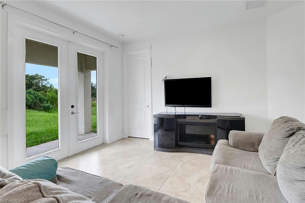 4240 62nd AVE NE - Photo 12