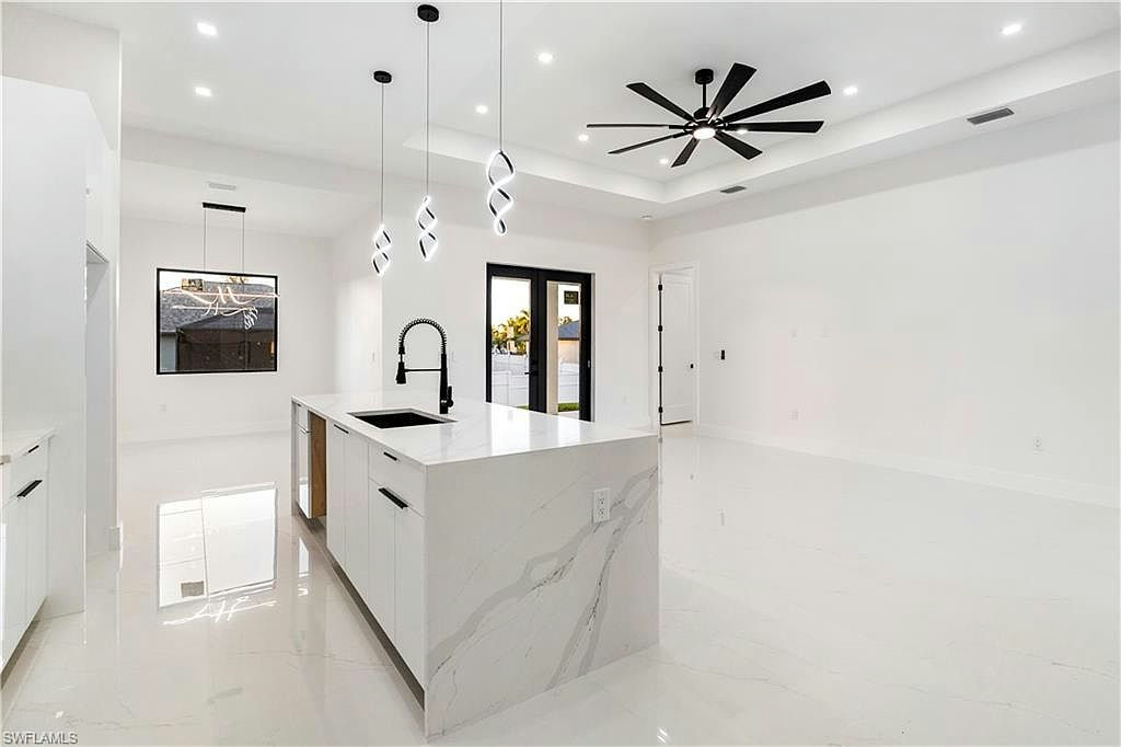 907 Sunniland BLVD - Photo 10