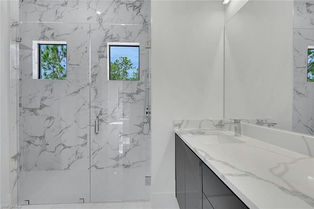 3780 6th AVE SE - Photo 20