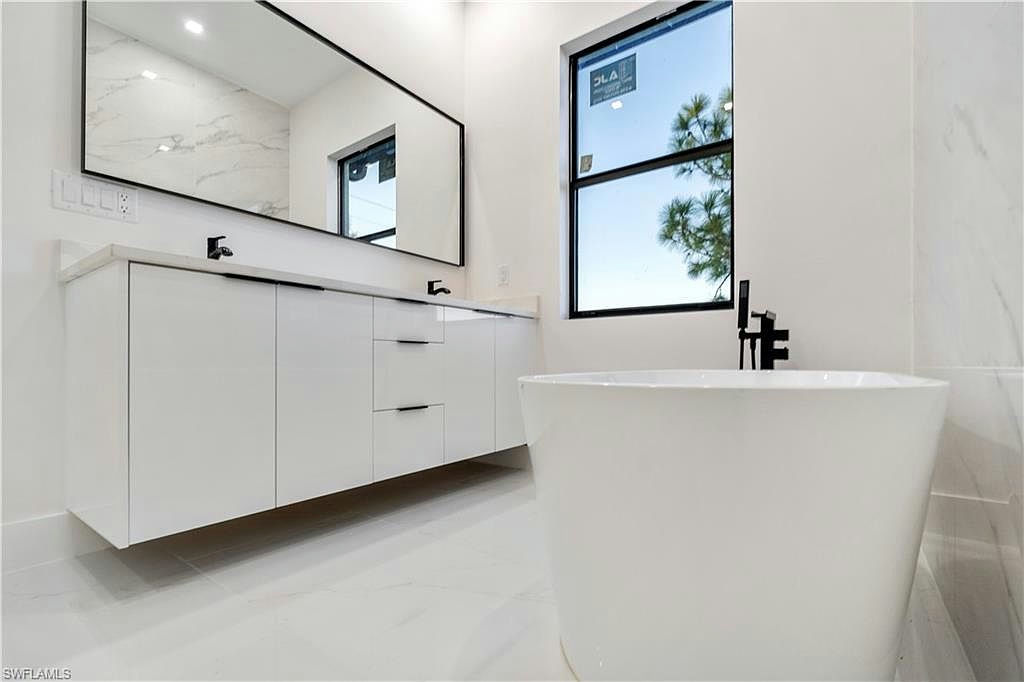 907 Sunniland BLVD - Photo 24