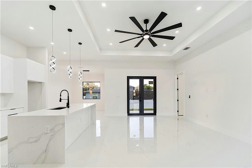 907 Sunniland BLVD - Photo 6