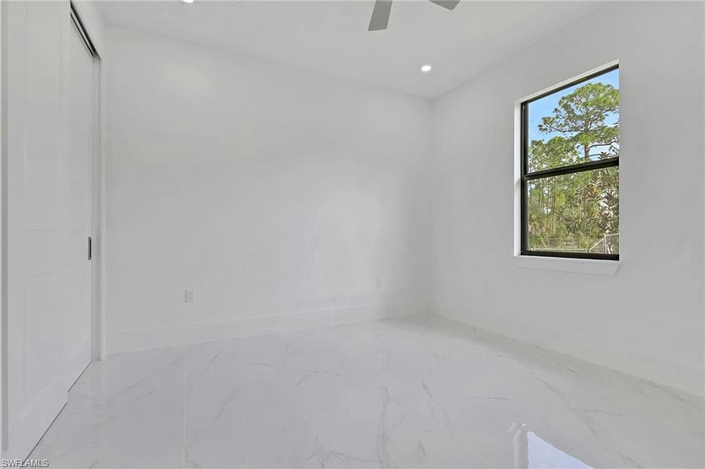 3780 6th AVE SE - Photo 22