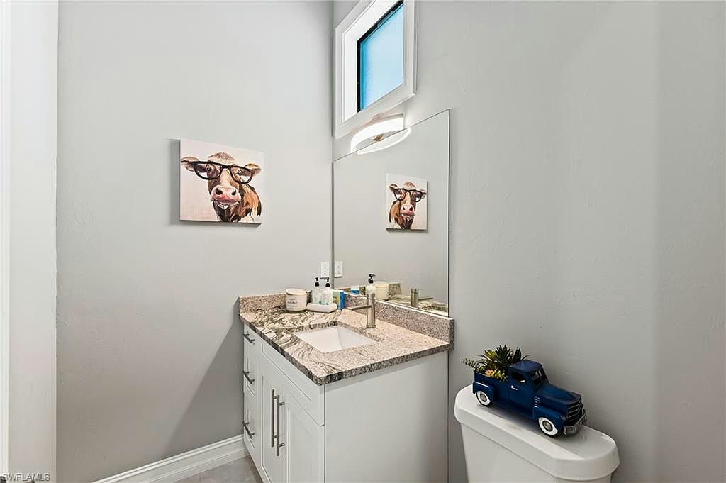 4063 8th AVE NE - Photo 35