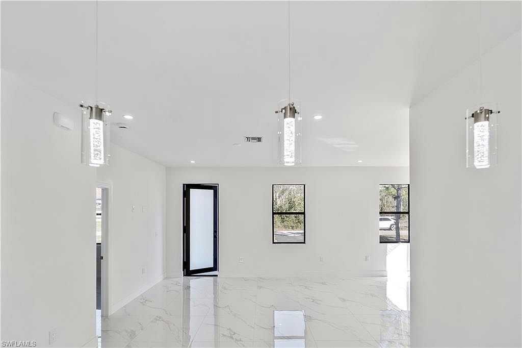 930 Hepburn AVE - Photo 7