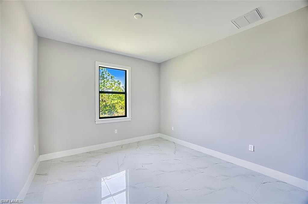 817/819 Eisenhower BLVD - Photo 18