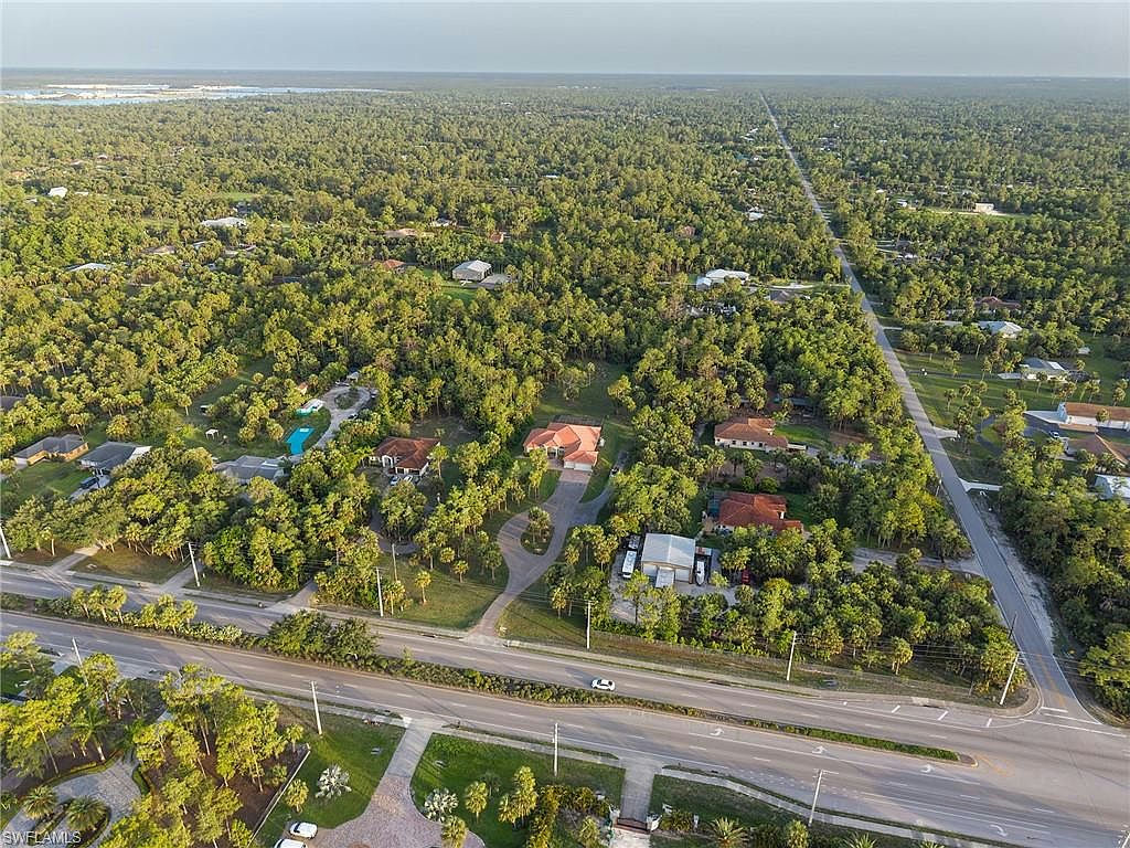 1640 GOLDEN GATE BLVD W - Photo 5