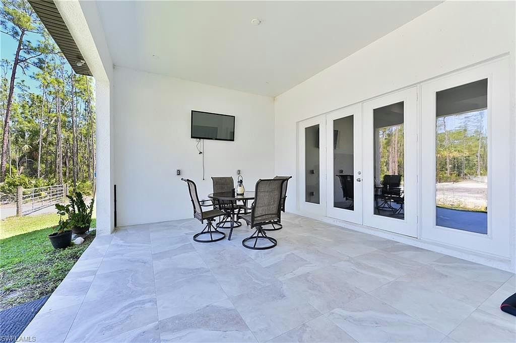 4063 8th AVE NE - Photo 40