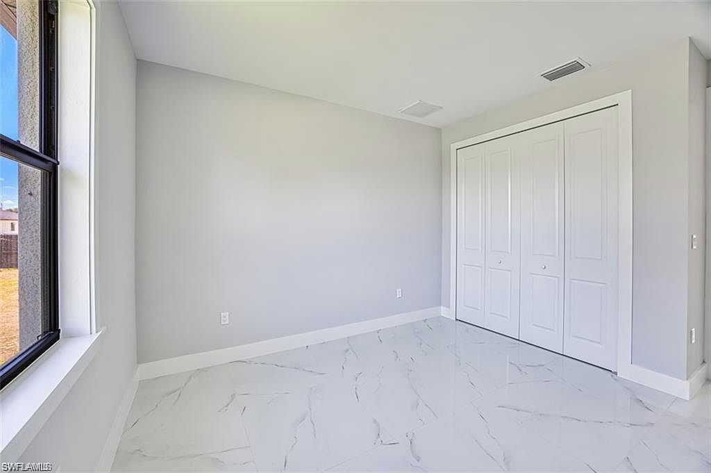 817/819 Eisenhower BLVD - Photo 17