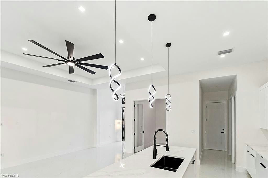 907 Sunniland BLVD - Photo 9