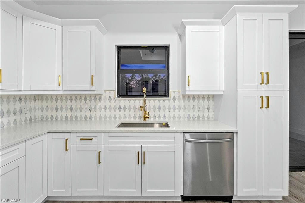 2714 24th ST W - Photo 16