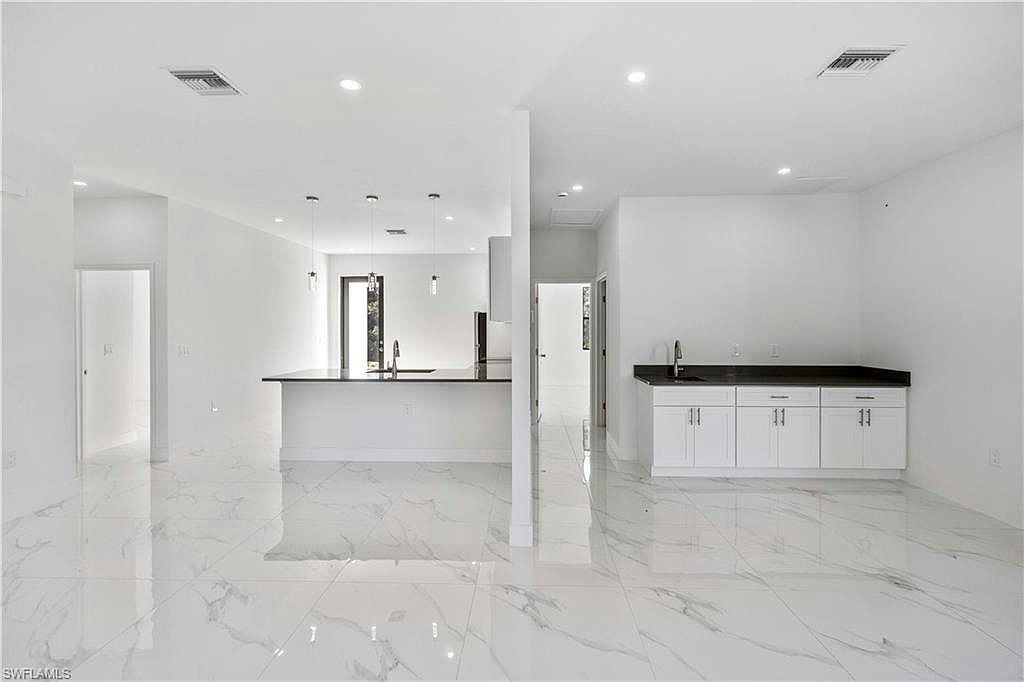 930 Hepburn AVE - Photo 14