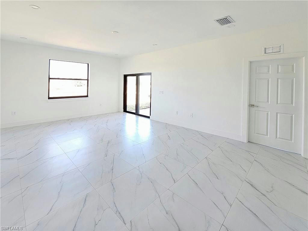 1100 Homer AVE S - Photo 11