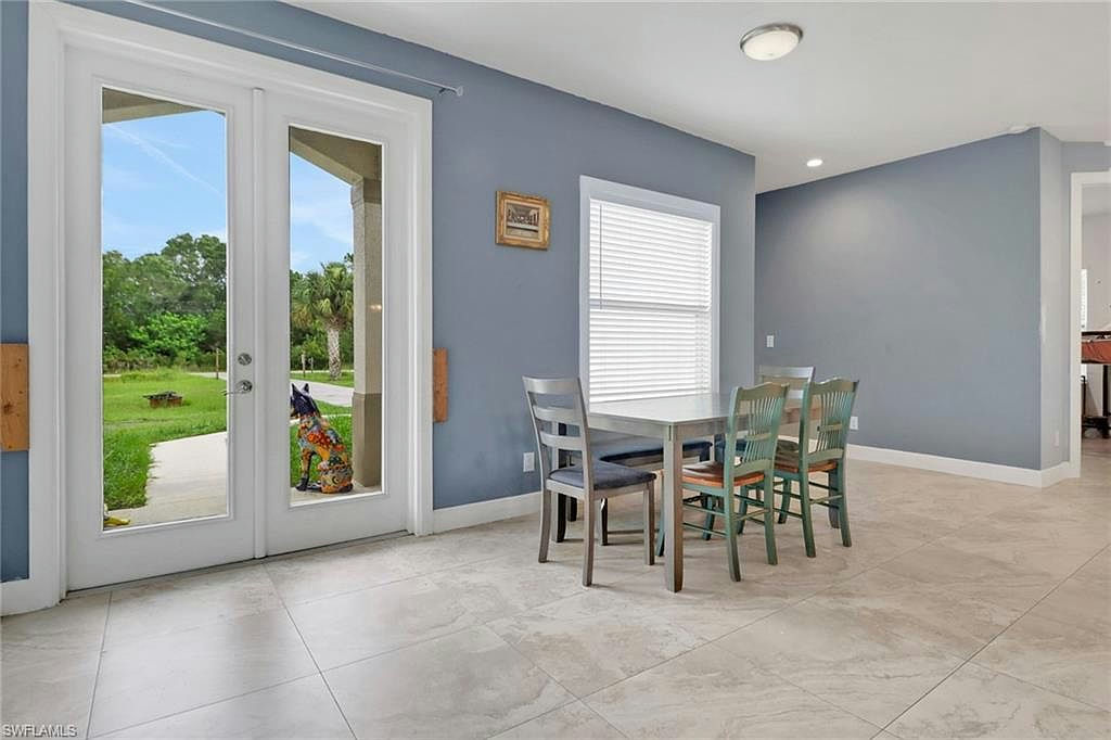 4240 62nd AVE NE - Photo 5