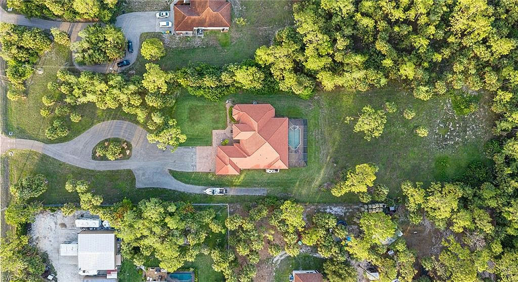 1640 GOLDEN GATE BLVD W - Photo 44