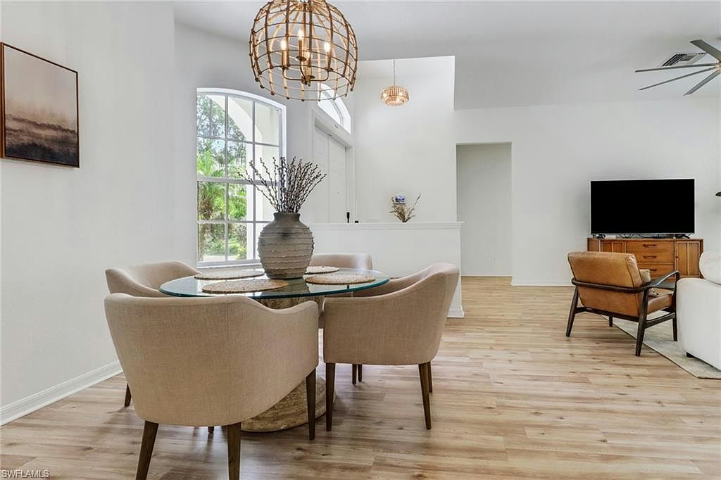 4730 16th AVE SE - Photo 8